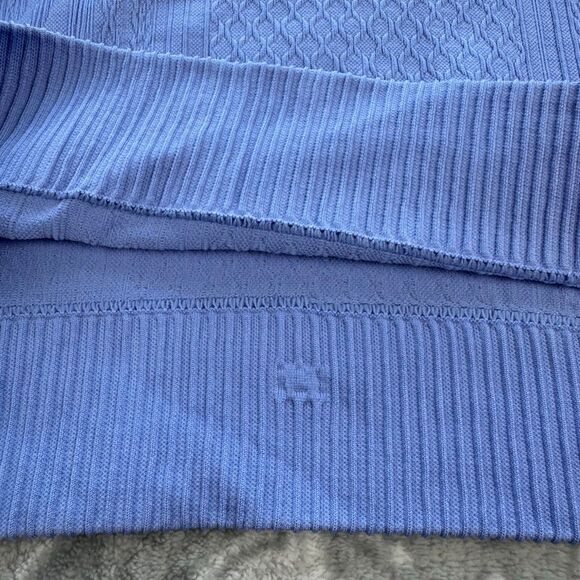 Womens Lululemon Rest Less Mock Neck - Picture 5 of 5